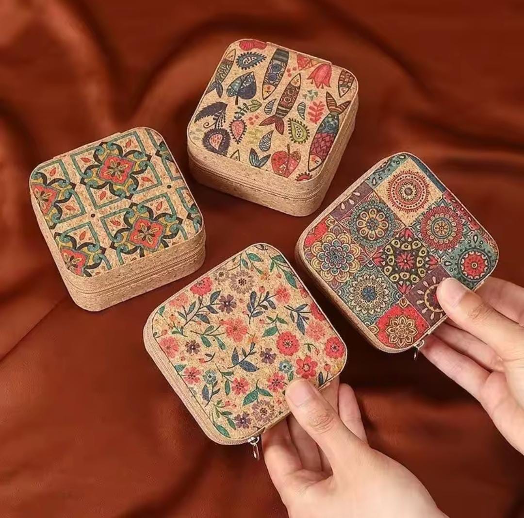 Printed Leather Jewelry Box – Small Travel Jewelry Case Organizer