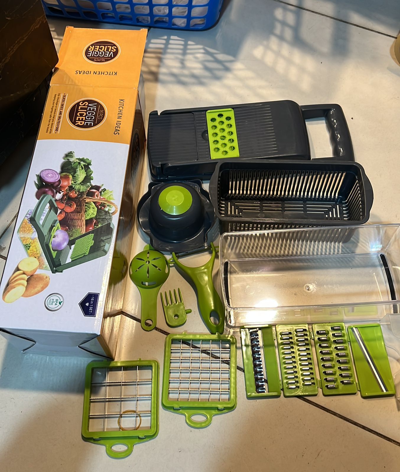 16-Piece Vegetable Slicer – Multifunction Grater & Cutter with Stainless Steel Blades