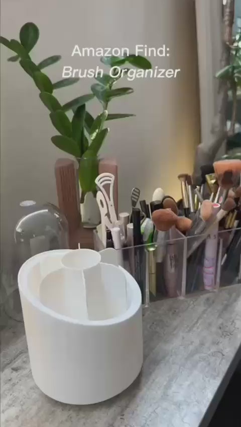 360° Rotating Makeup Organizer – Brush Holder & Cosmetic Storage Stand